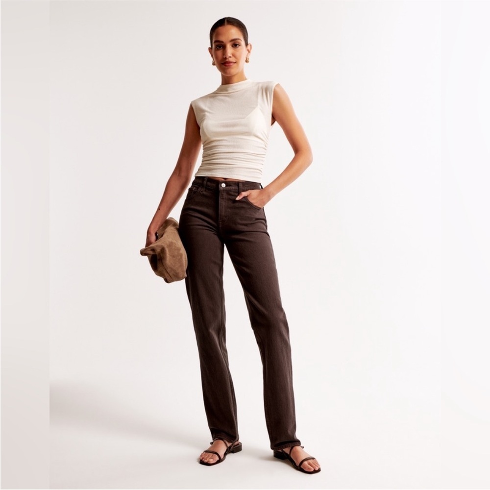 Abercrombie & Fitch Brown Straight-Leg Women’s Jeans